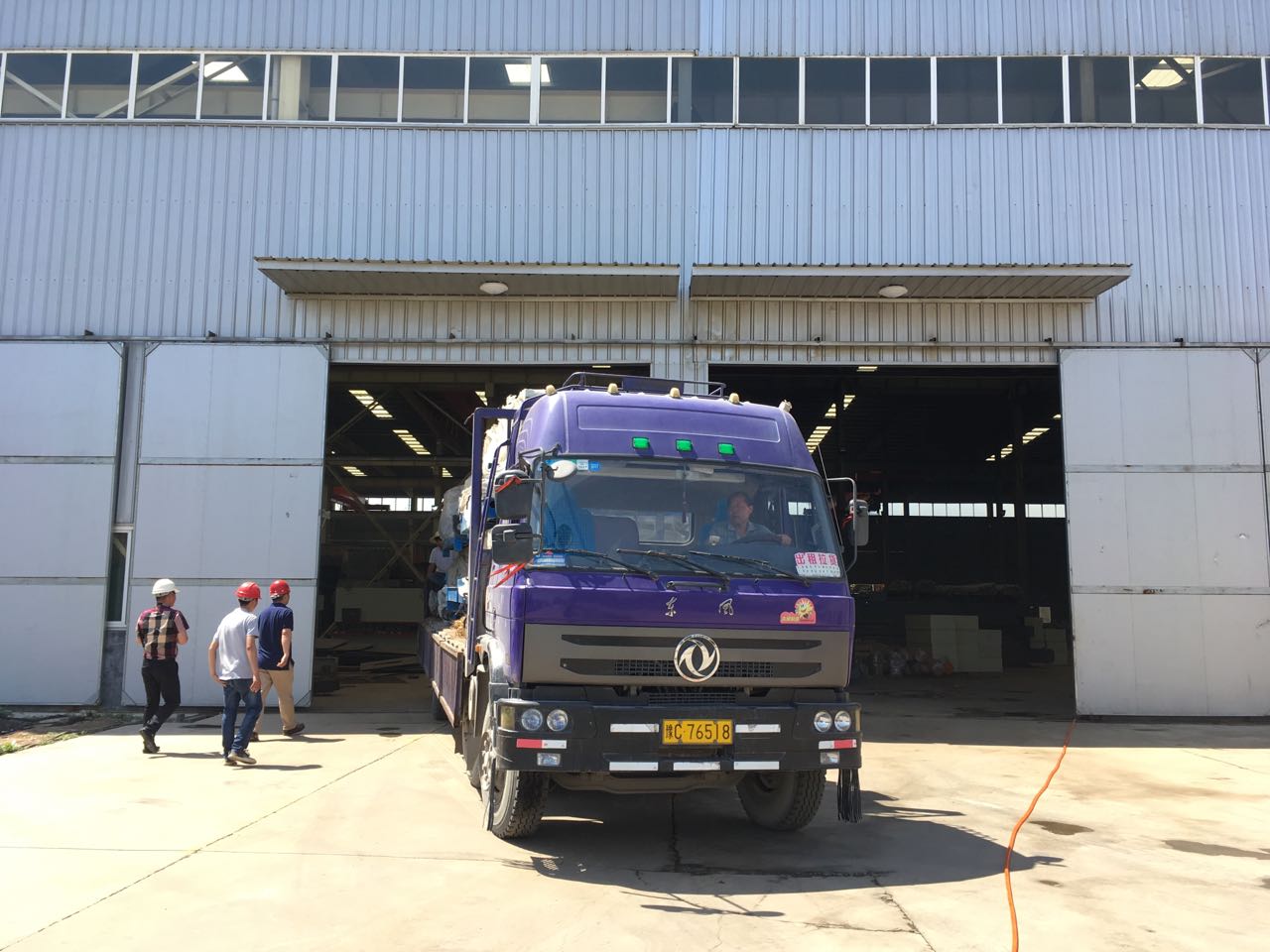 成組立模發(fā)貨現(xiàn)場 成組立模發(fā)貨現(xiàn)場