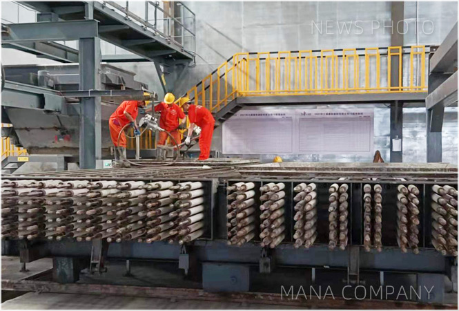 GRC輕質(zhì)墻板機(jī)